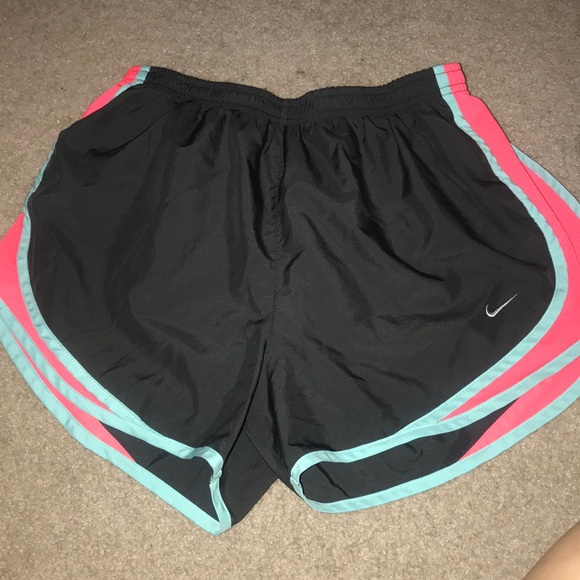 nike & under armor athletic shorts - Picture 2 of 4